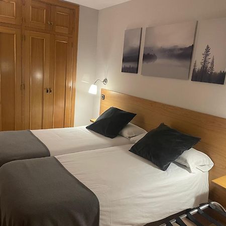 Aparthotel El Serch Andorra la Vella Ngoại thất bức ảnh