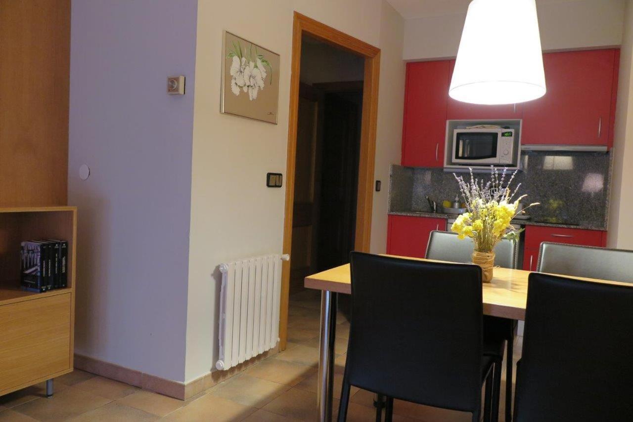 Aparthotel El Serch Andorra la Vella Ngoại thất bức ảnh