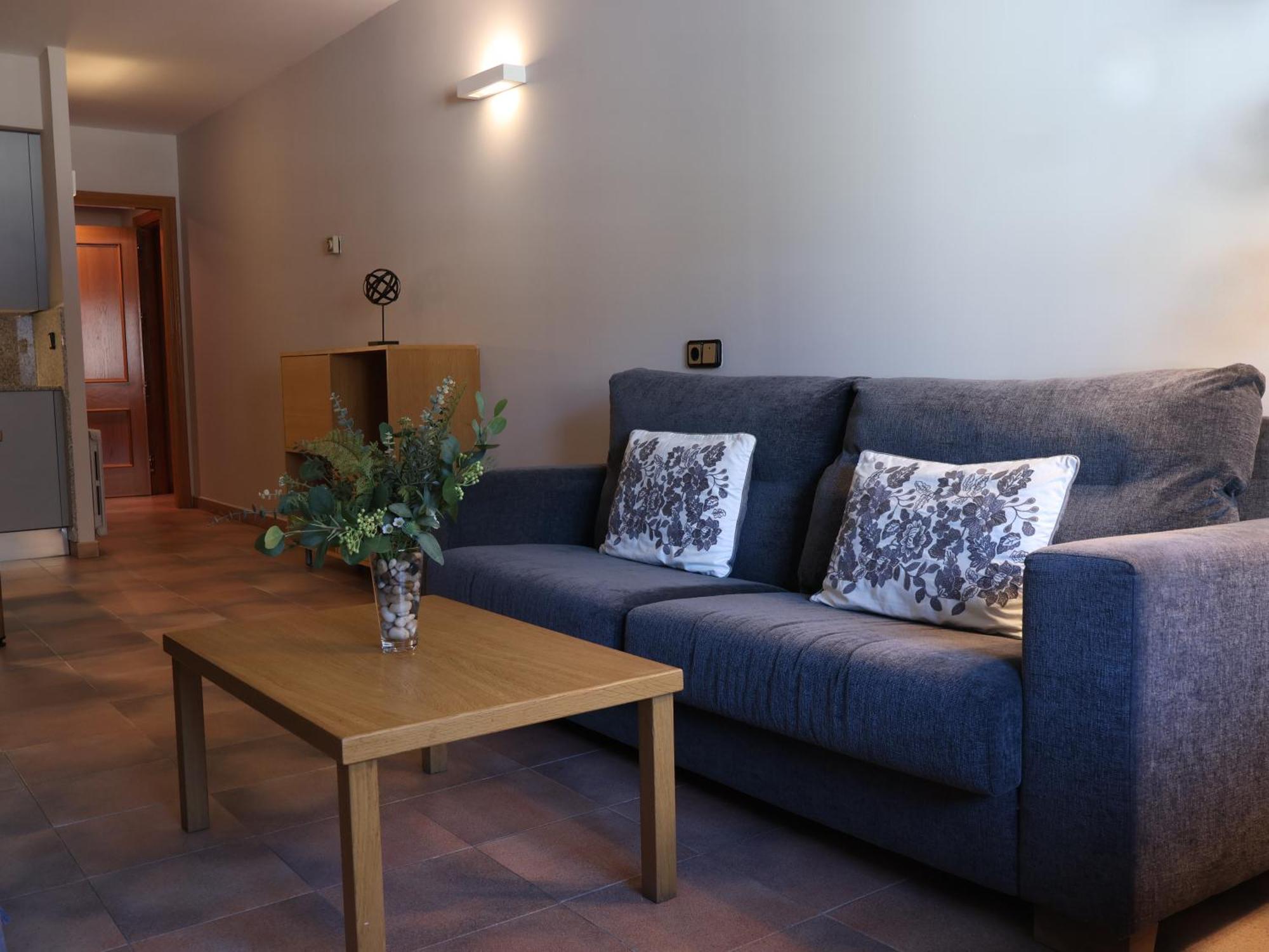 Aparthotel El Serch Andorra la Vella Ngoại thất bức ảnh
