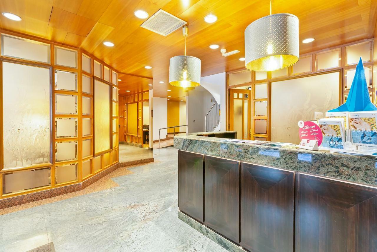 Aparthotel El Serch Andorra la Vella Ngoại thất bức ảnh